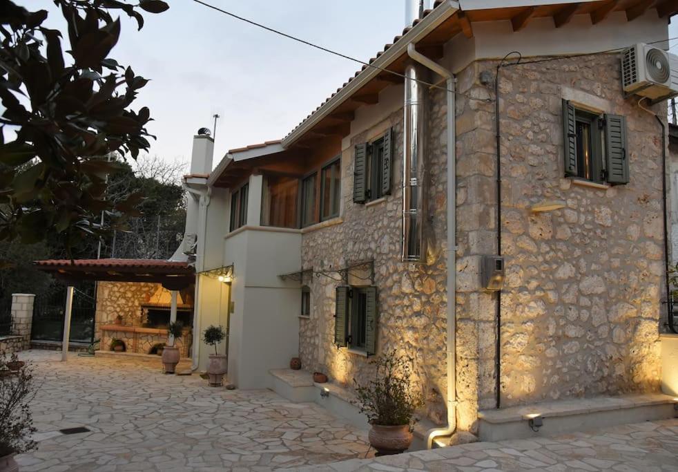 Вилла La Casa Di Bella A Tradional Stone House With Barbecue Karia  Экстерьер фото