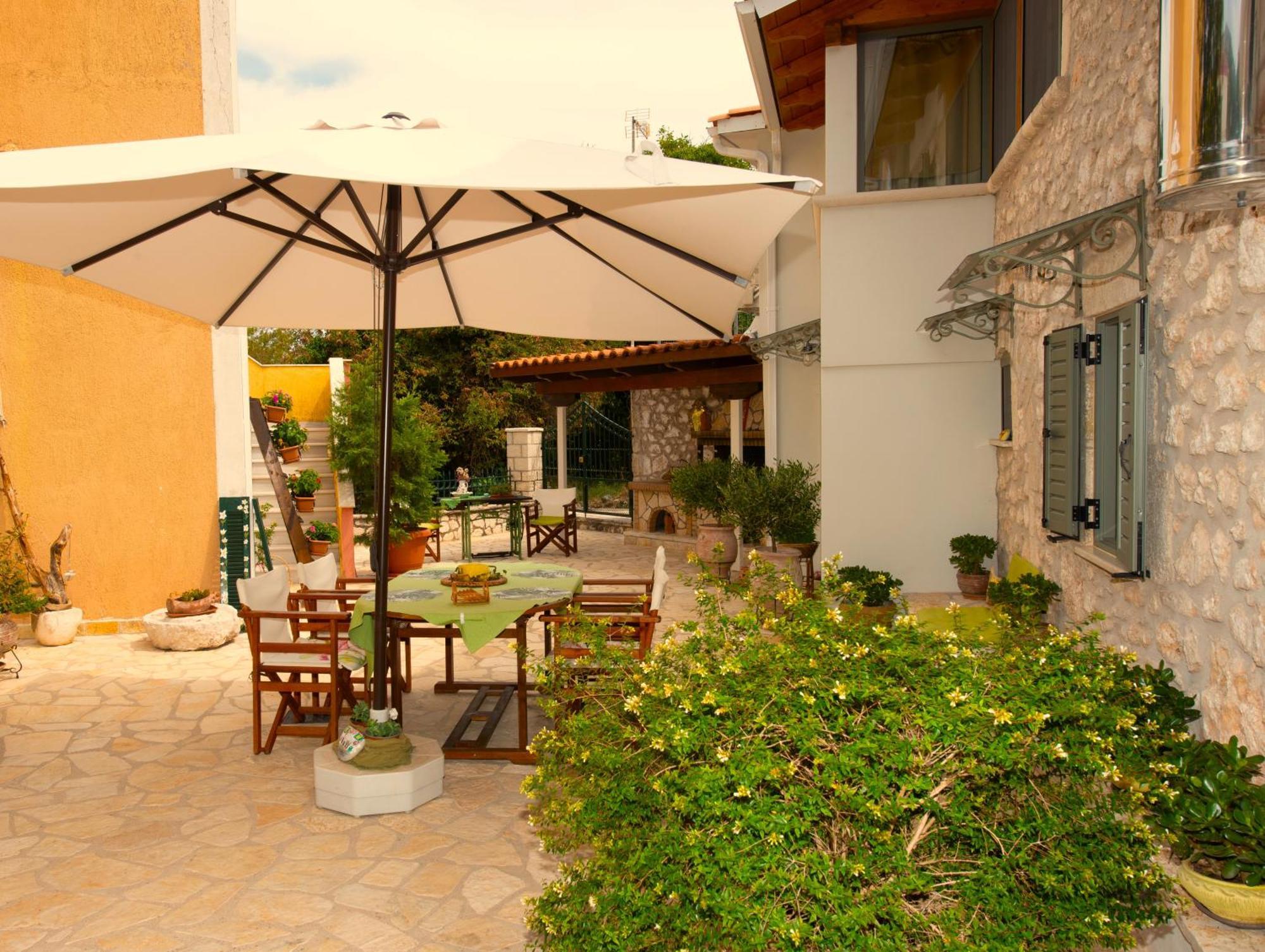 Вилла La Casa Di Bella A Tradional Stone House With Barbecue Karia  Экстерьер фото